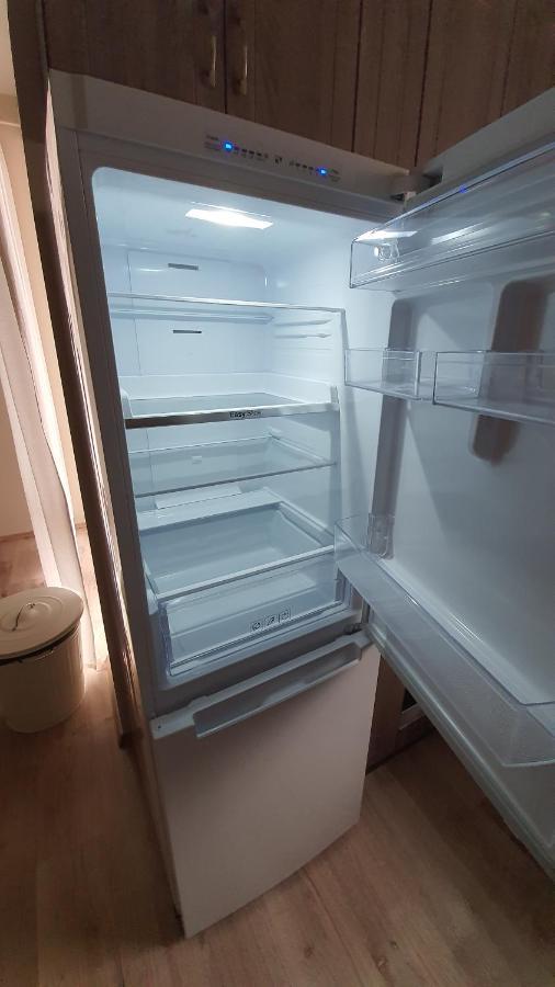Aqua Apartman Tiszaujvaros Bagian luar foto