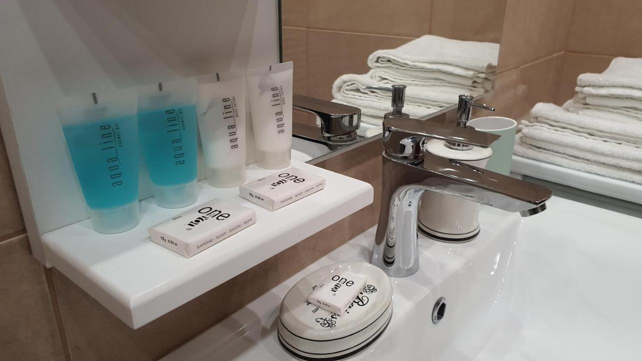 Aqua Apartman Tiszaujvaros Bagian luar foto