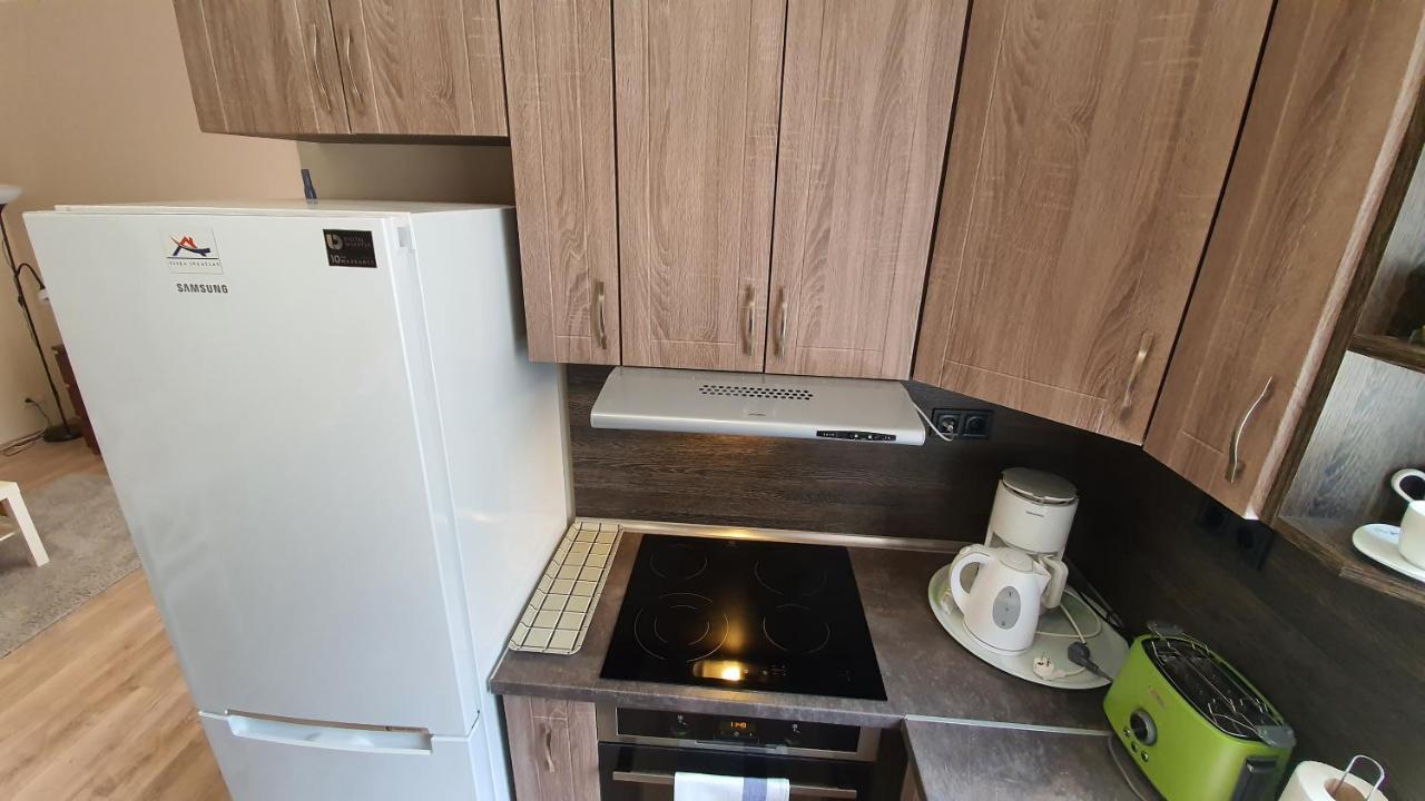 Aqua Apartman Tiszaujvaros Bagian luar foto