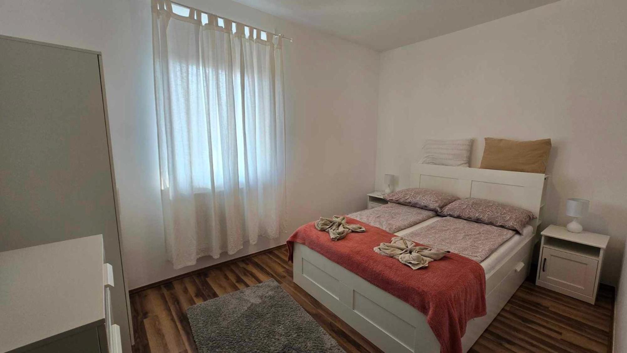 Aqua Apartman Tiszaujvaros Bagian luar foto